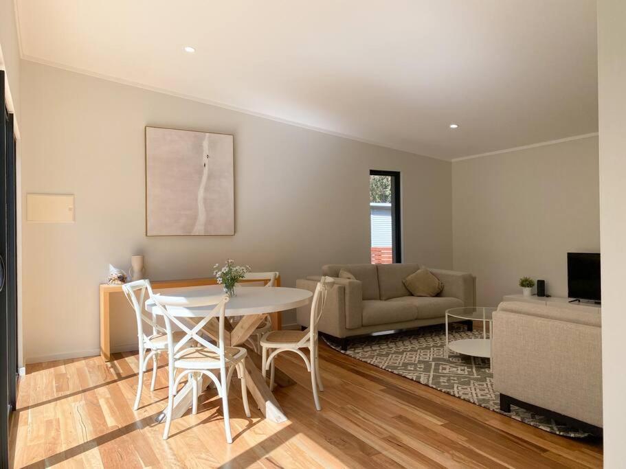 Wren Studio - Private One-Bedroom Studio Nestled In Bushland Яллингап Экстерьер фото